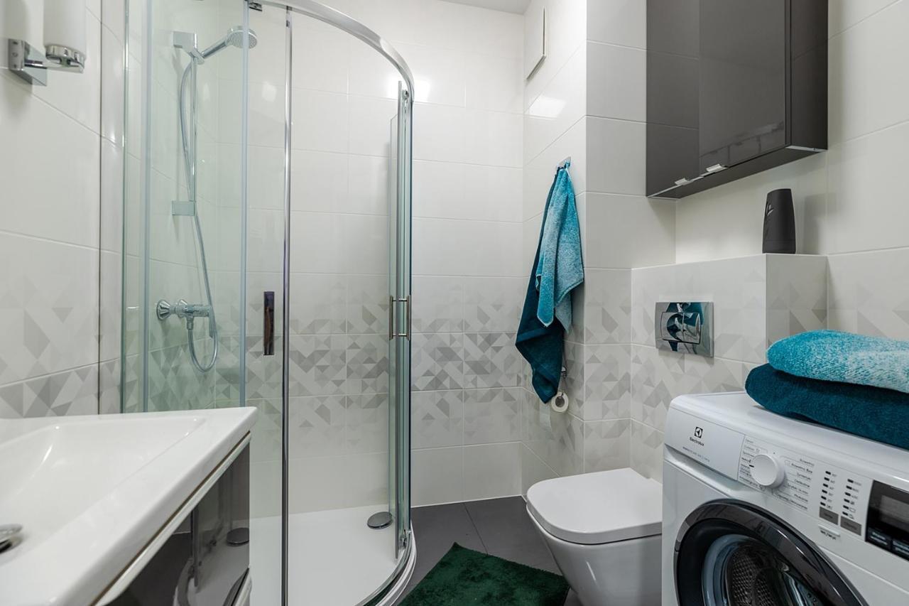 Wola Luxe Apartment Varšava Exteriér fotografie